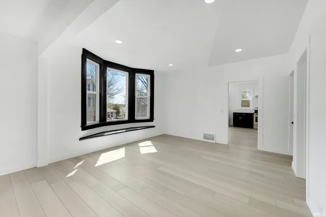 $299,900 | 4521 Covington Road, Fort Wayne, IN 46804