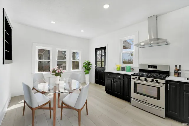 $299,900 | 4521 Covington Road, Fort Wayne, IN 46804