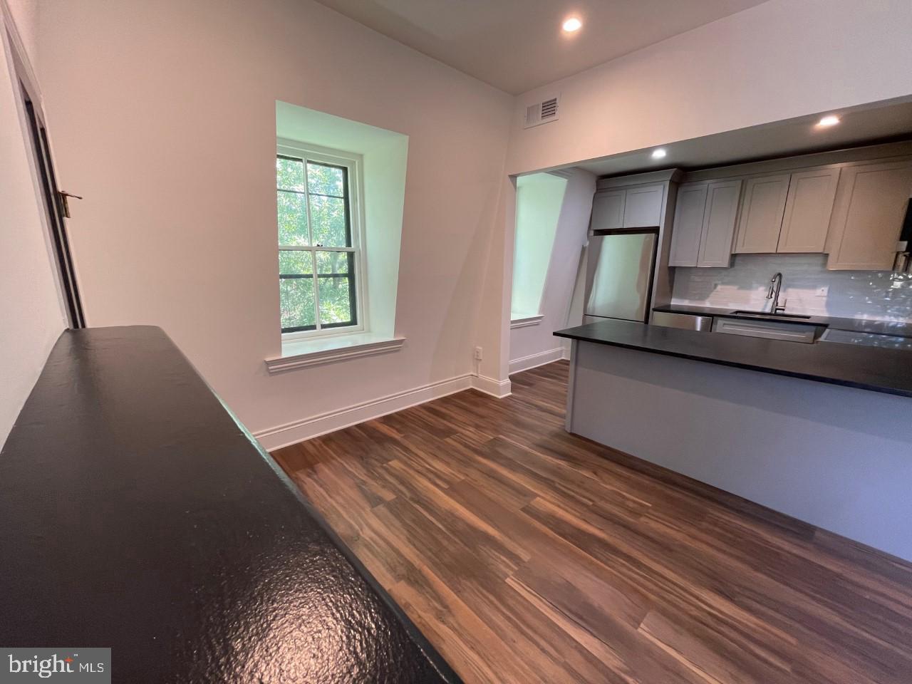 191 Prince George Street, Unit E Annapolis, MD 21401 - Photo 6 of 9 Plenty of room