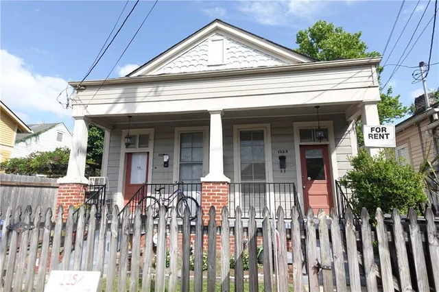 $1,300 | 1225 Burdette Street, Unit 1225, New Orleans, LA 70118