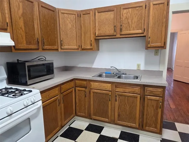 $1,300 | 1225 Burdette Street, Unit 1225, New Orleans, LA 70118