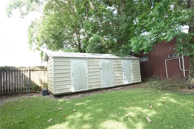 $1,300 | 1225 Burdette Street, Unit 1225, New Orleans, LA 70118