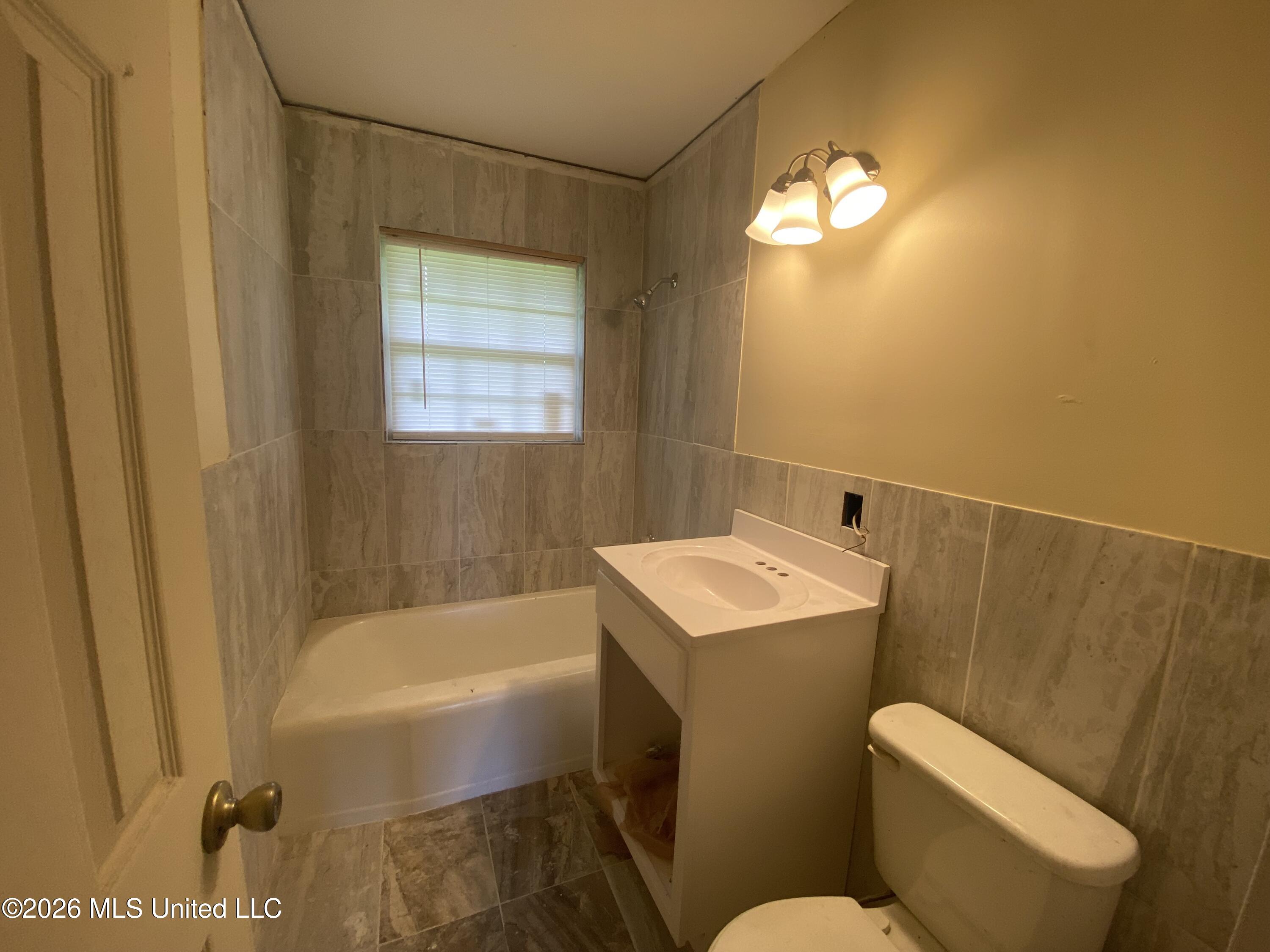 101 Vidalia Drive, Unit 1 Ridgecrest, LA 71334 - Photo 20 of 55 IMG_2808