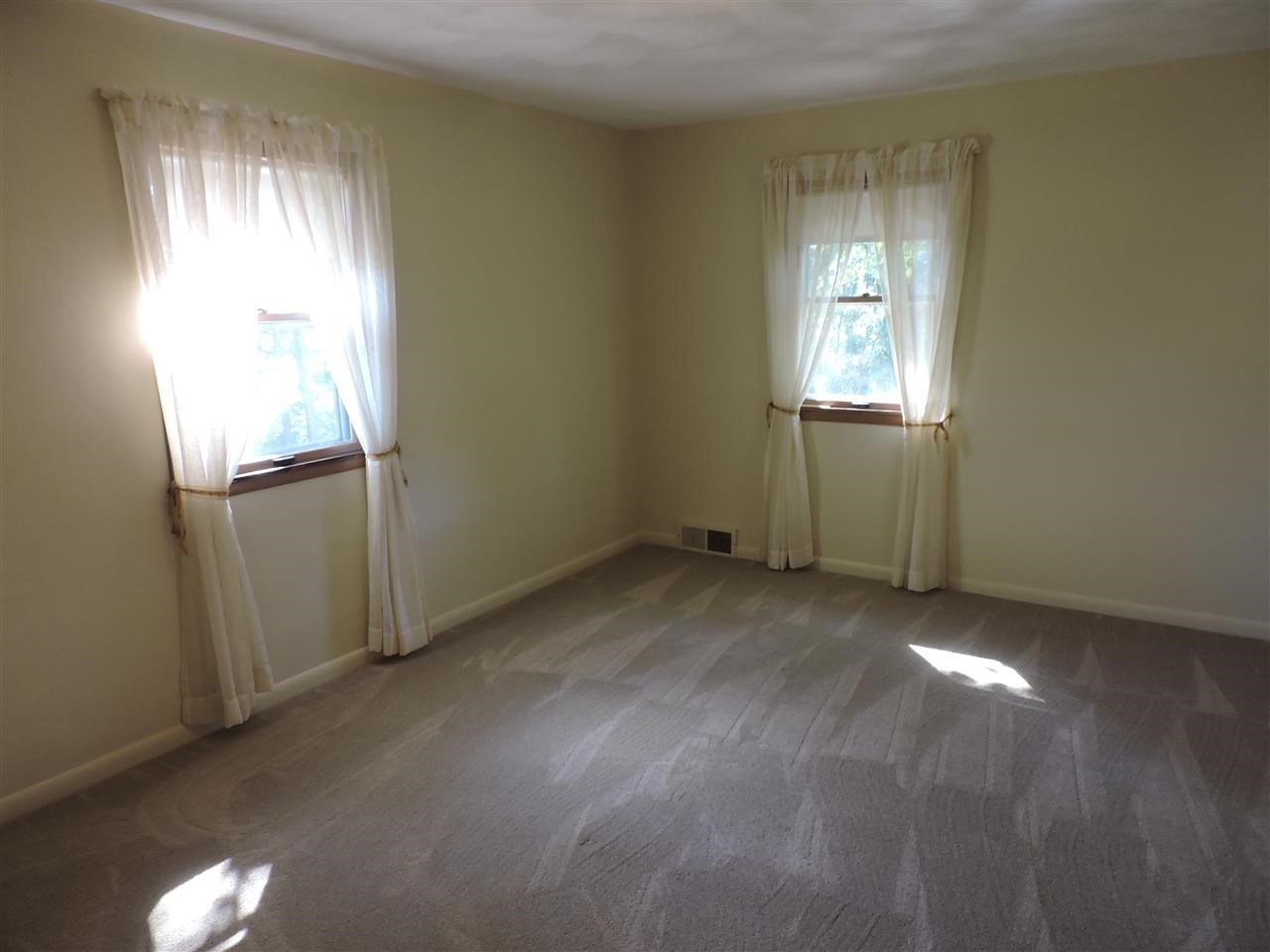 5319 North Prospect Road Peoria, IL 61614 - Photo 21 of 36 Gallery Image 21