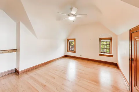 $500,000 | 1104 Clarence Avenue, Oak Park, IL 60304