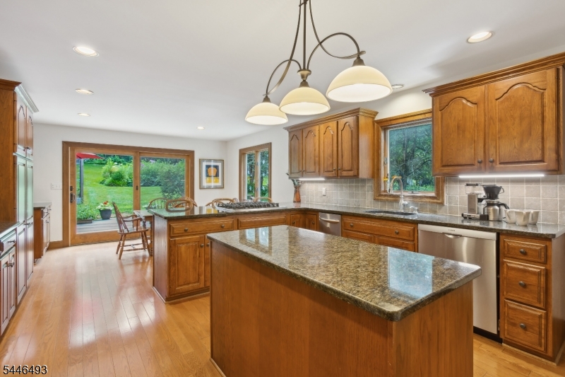 139 Long View Terrace Gillette, NJ 07933 - Photo 22 of 39