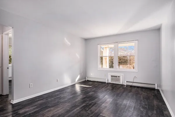 $586,900 | 3201 Marshall Avenue Southeast, Grand Rapids, MI 49508