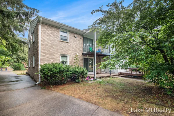 $586,900 | 3201 Marshall Avenue Southeast, Grand Rapids, MI 49508