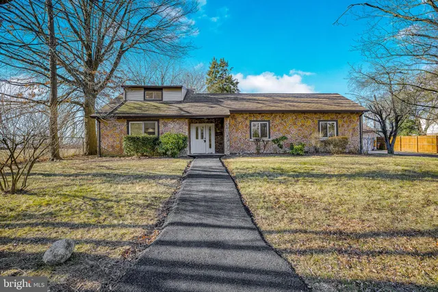 $424,999 | 202 East 39th Street, Wilmington, DE 19802