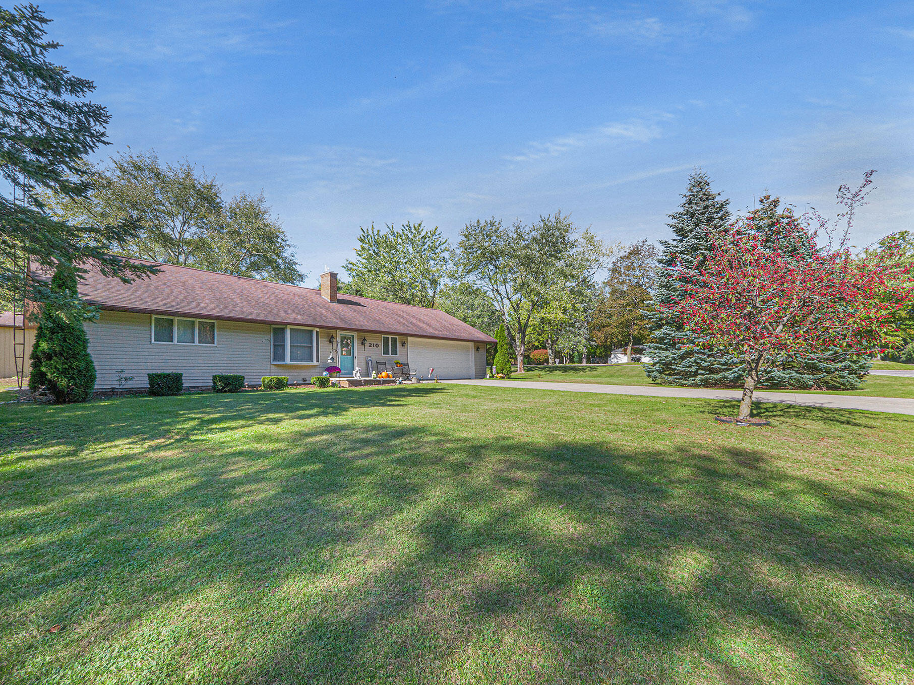 210 Hill Road Michigan Center, MI 49254 - Photo 3 of 40 3