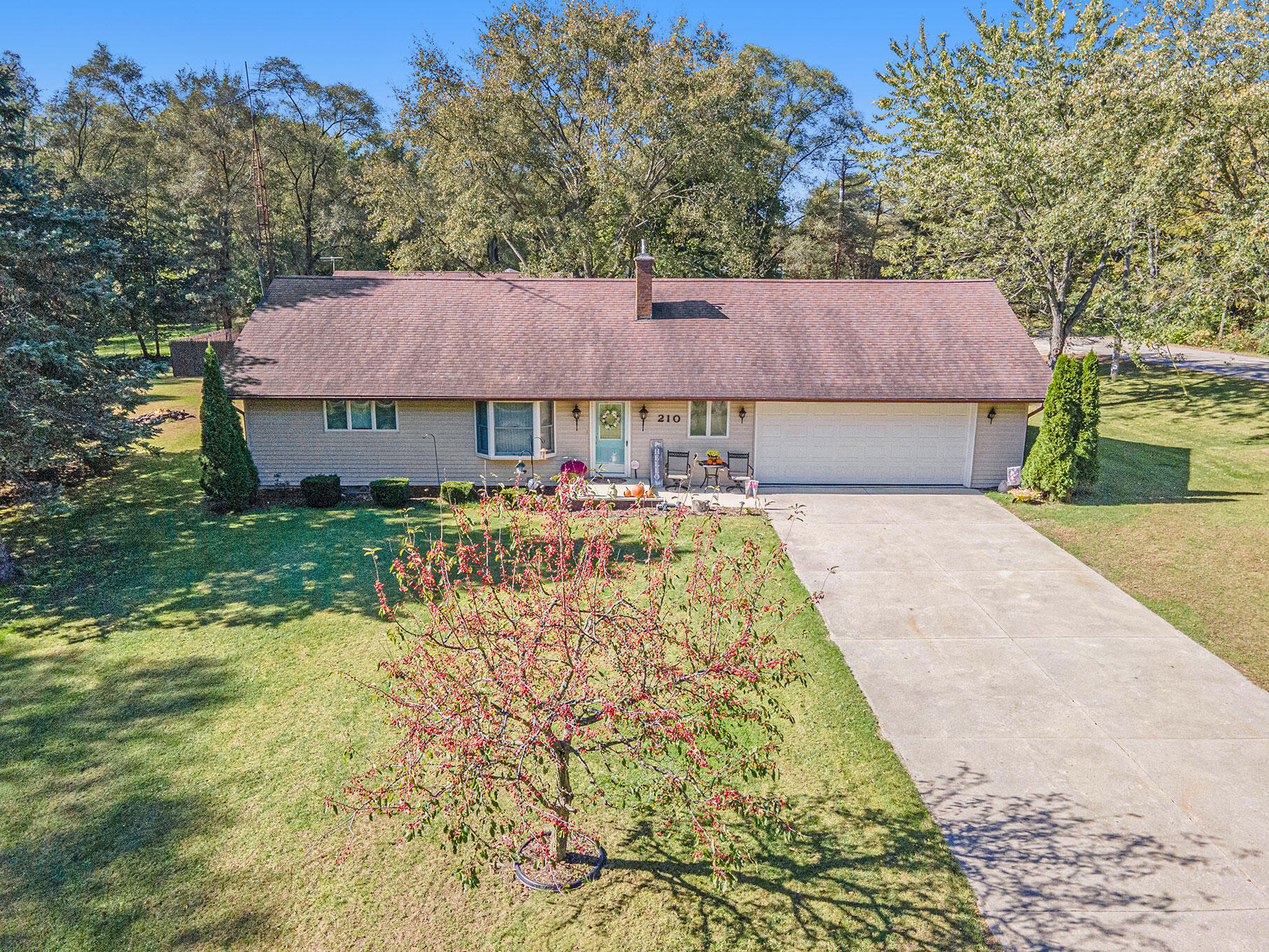210 Hill Road Michigan Center, MI 49254 - Photo 4 of 40 4