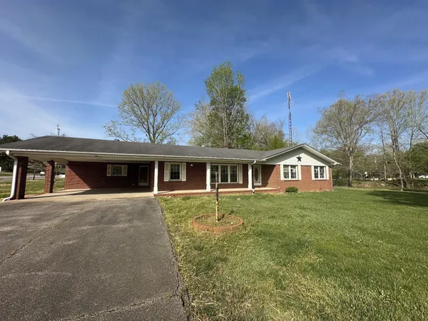 $1,300 | 105 The Trace, Dover, TN 37058