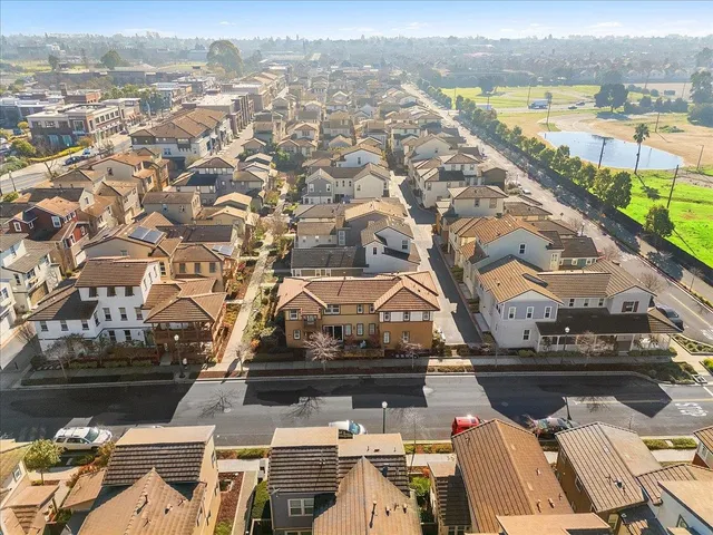 $1,395,000 | 406 Mosley Avenue, Alameda, CA 94501