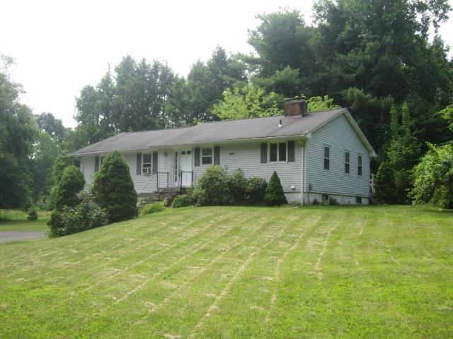 3 Baldwin Hill Road Brookfield, CT 06804 - Photo 1 of 1 a view of a house with backyard and garden