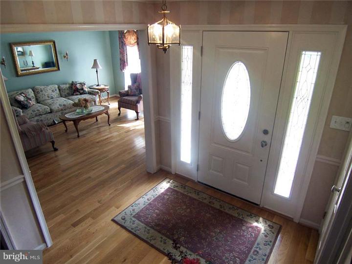 311 Sidley Road Malvern, PA 19355 - Photo 4 of 25 Foyer