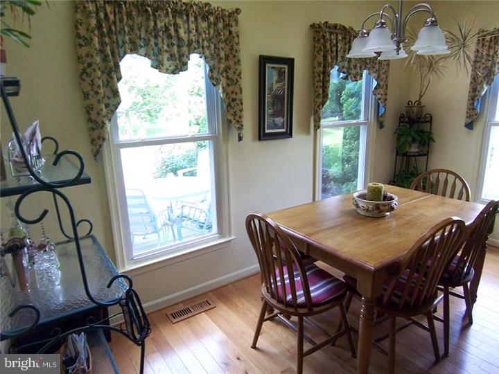 311 Sidley Road Malvern, PA 19355 - Photo 6 of 25 Breakfast Room