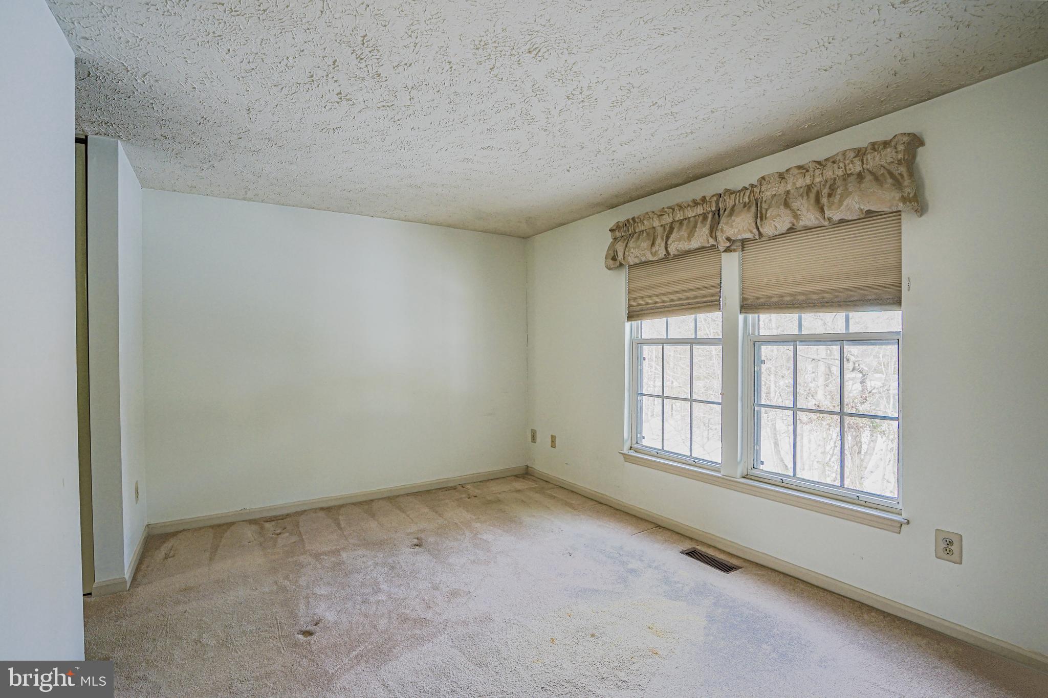 1518 Woodcrest Drive Reston, VA 20194 - Photo 14 of 29