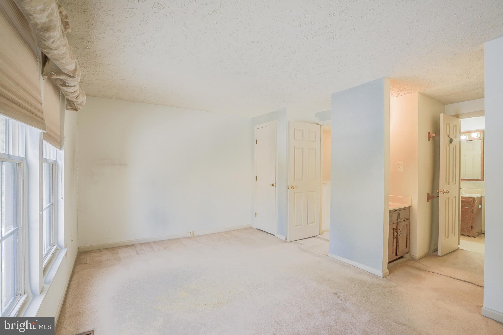 1518 Woodcrest Drive Reston, VA 20194 - Photo 20 of 29