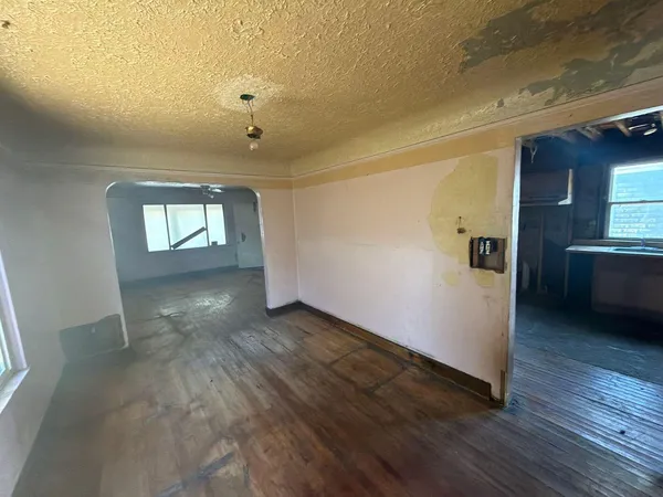 $75,000 | 389 Genessee Street, River Rouge, MI 48218