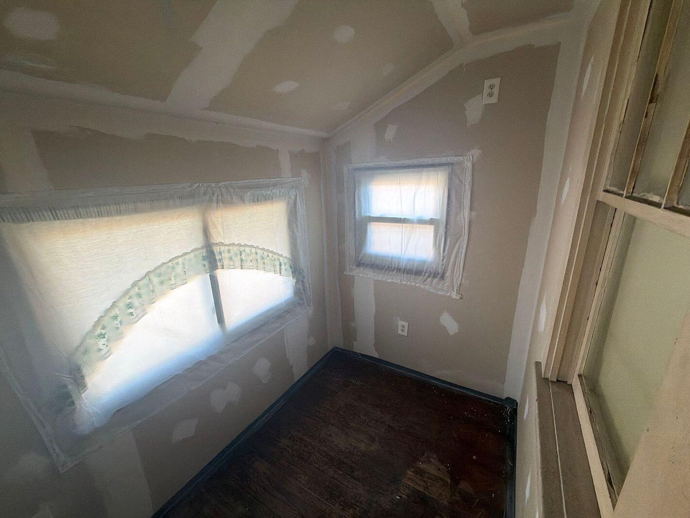 389 Genessee Street River Rouge, MI 48218 - Photo 21 of 35 20