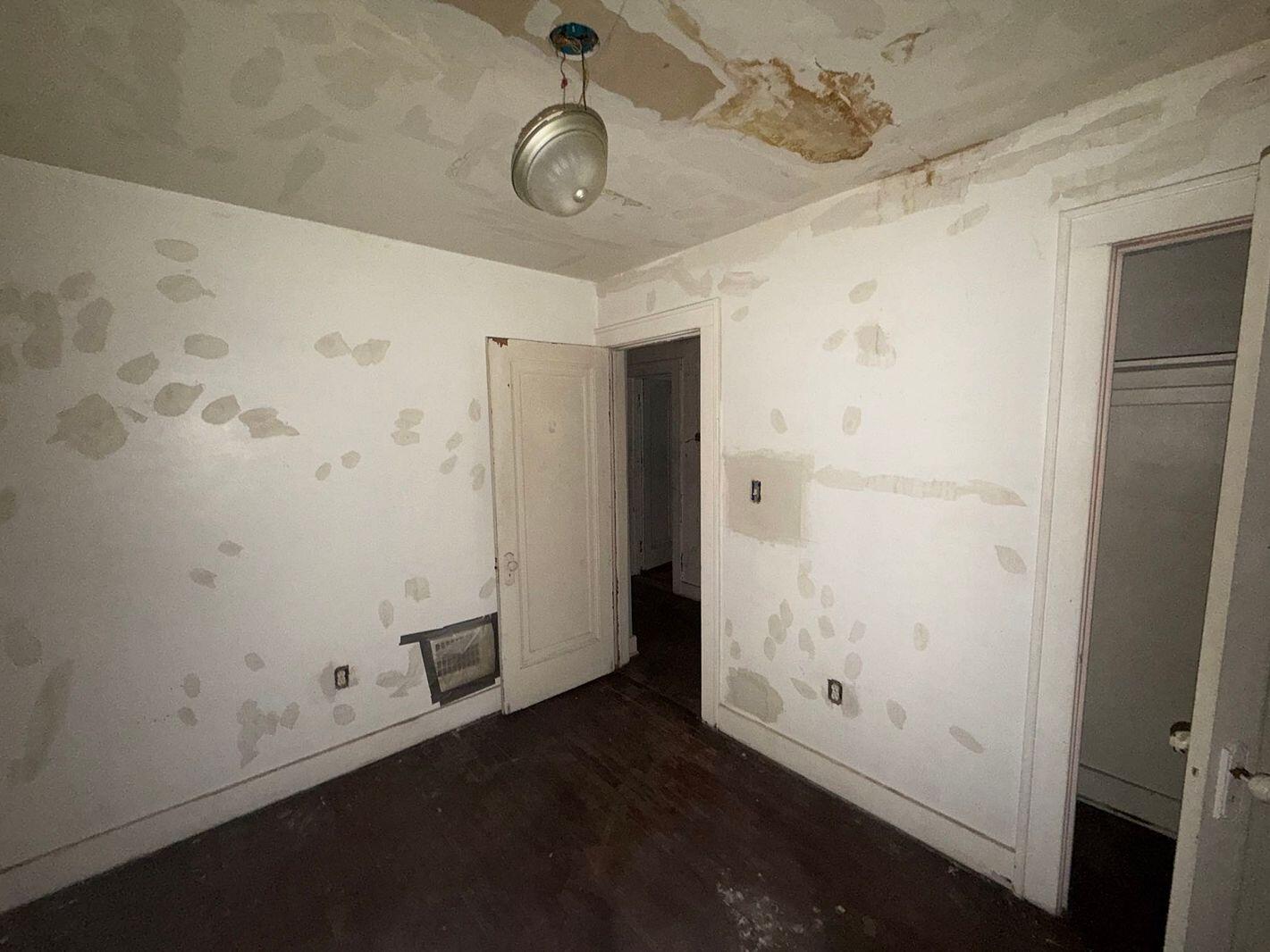 389 Genessee Street River Rouge, MI 48218 - Photo 24 of 35 23