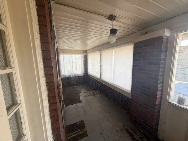 $75,000 | 389 Genessee Street, River Rouge, MI 48218