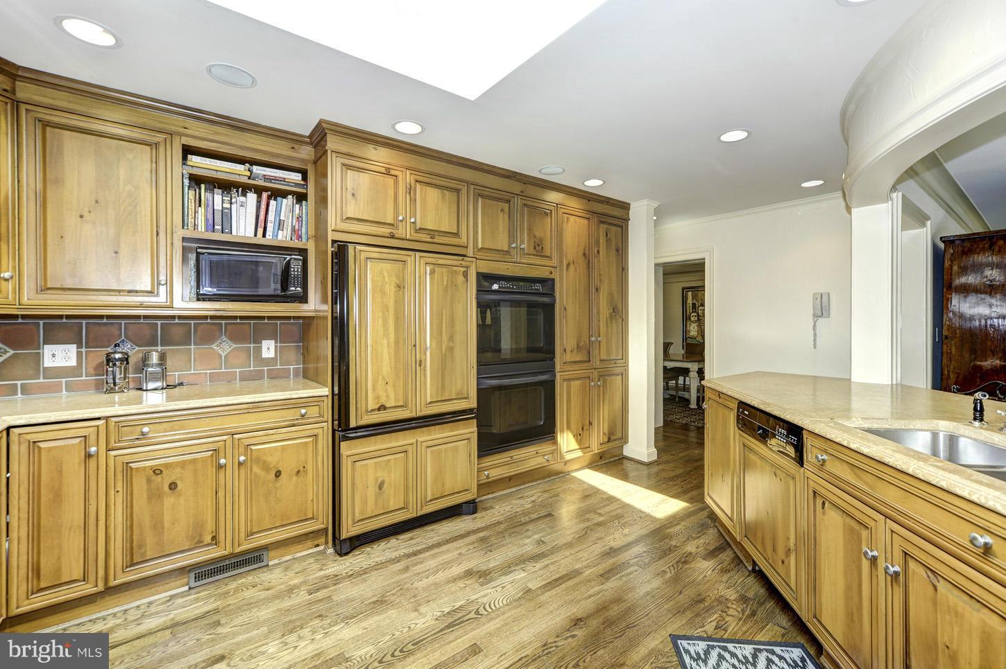 8043 Glendale Road Chevy Chase, MD 20815 - Photo 5 of 24 Kitchen