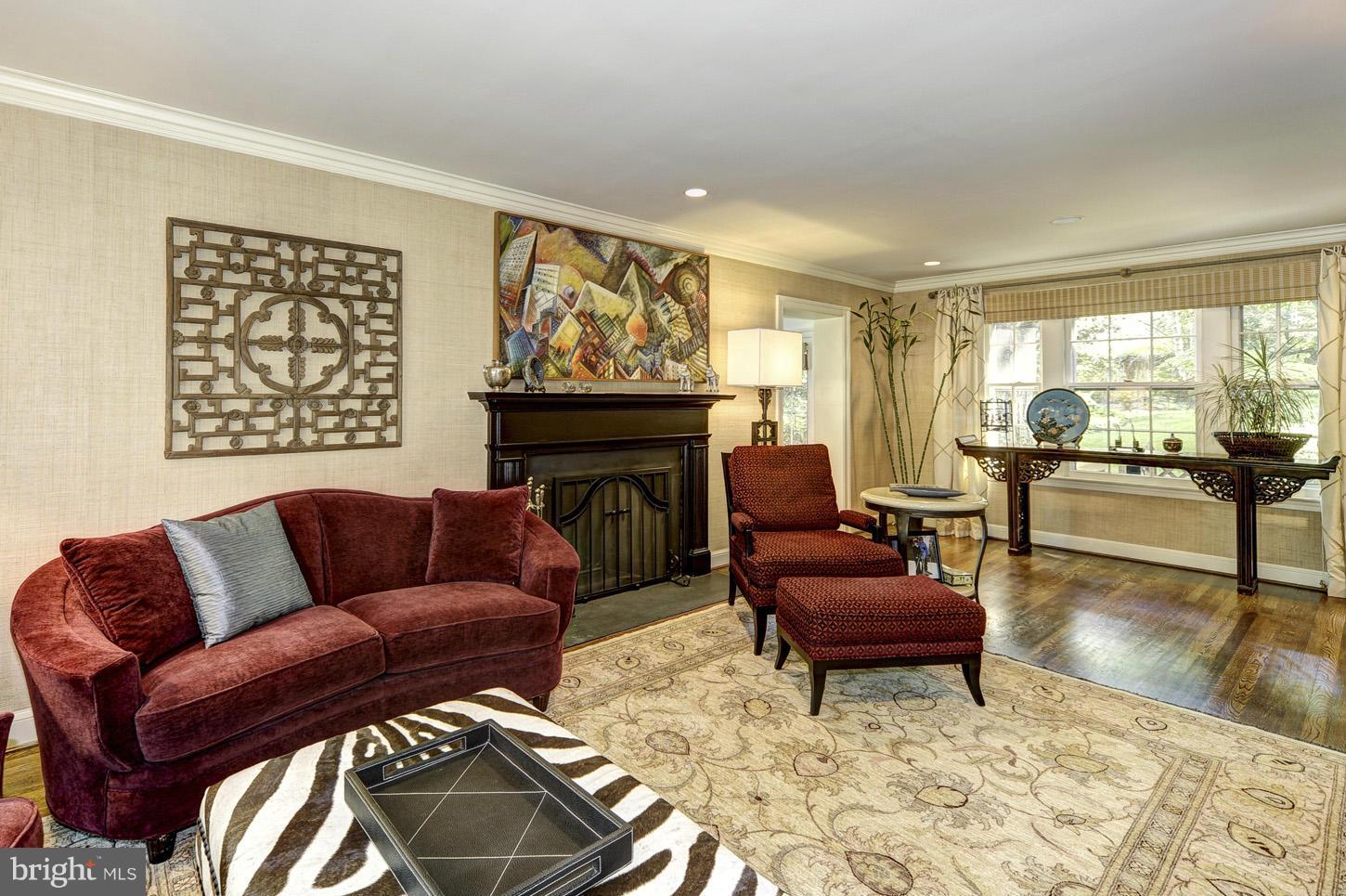 8043 Glendale Road Chevy Chase, MD 20815 - Photo 10 of 24 Living Room