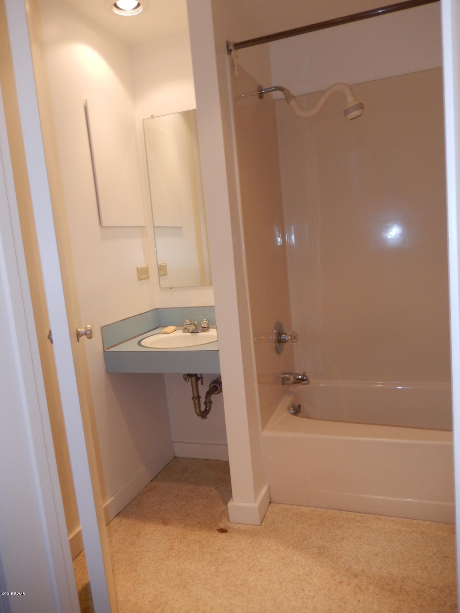 108 Fairview Hemlock Point Road Road Tafton, PA 18464 - Photo 47 of 59