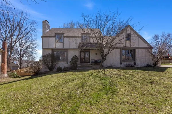 $415,000 | 9709 North Harrison Street, Kansas City, MO 64155