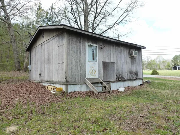 $79,900 | 2330 Ligon Springs Road, Tuscumbia, AL 35674