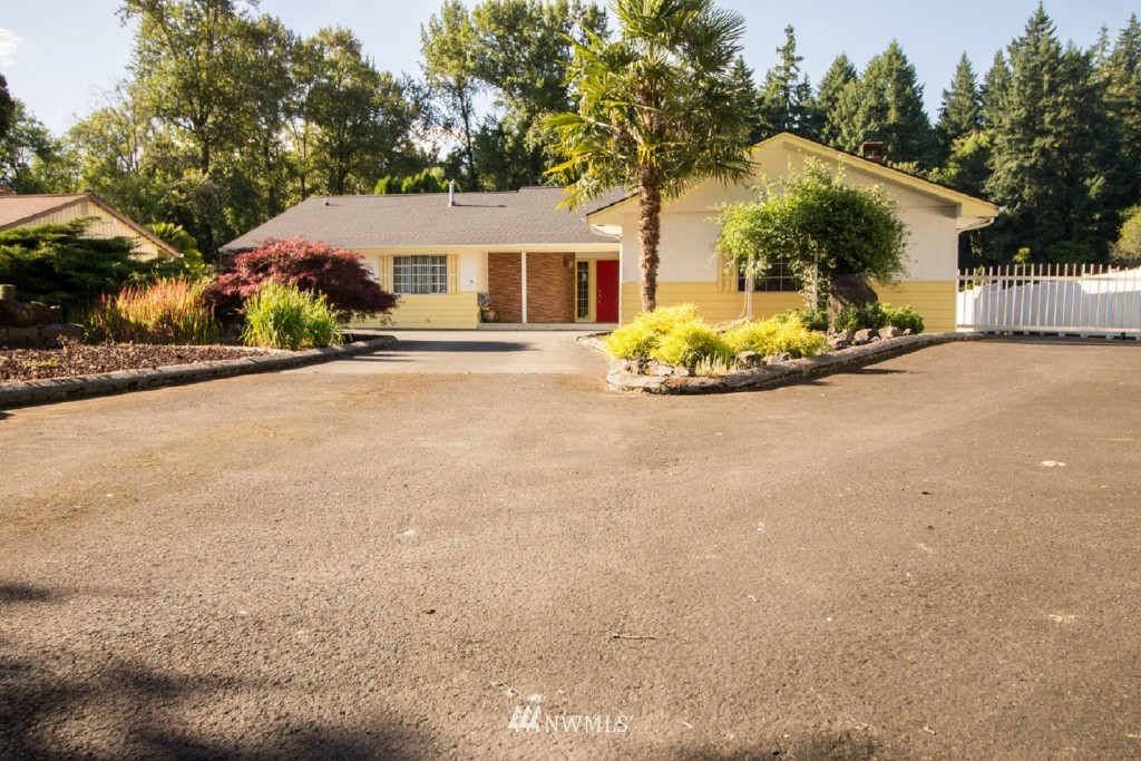 2454 Corman Road Longview, WA 98632 - Photo 1 of 23 Gallery Image 1