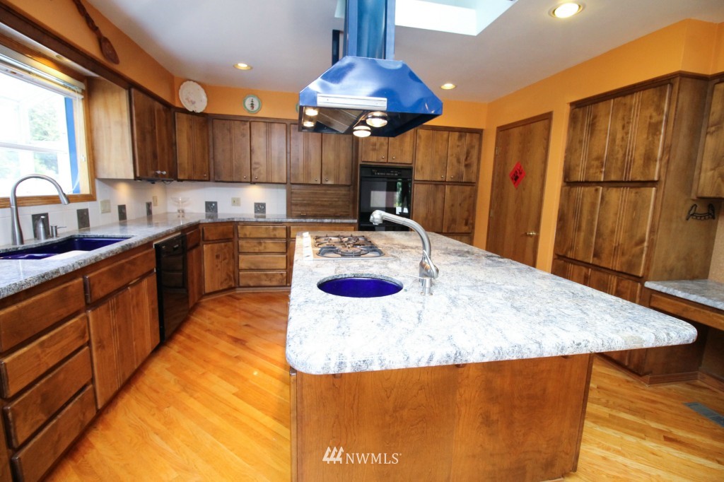 2454 Corman Road Longview, WA 98632 - Photo 7 of 23 Gallery Image 7