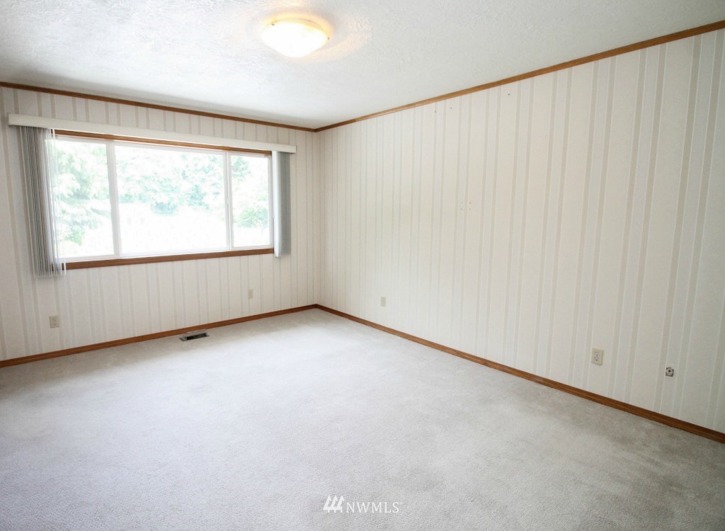 2454 Corman Road Longview, WA 98632 - Photo 10 of 23 Gallery Image 10