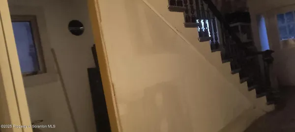 a room with a bench