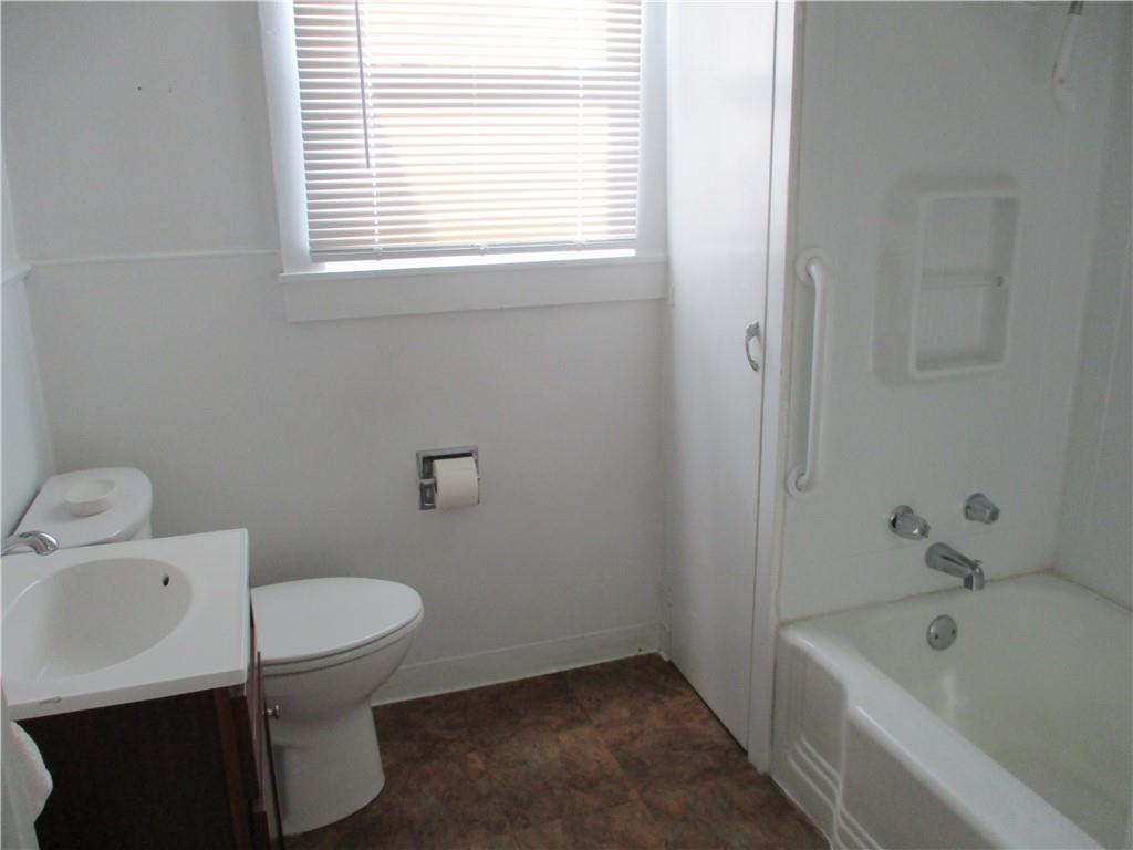 562 Jefferson Street Rochester, PA 15074 - Photo 23 of 33 Gallery Image 23