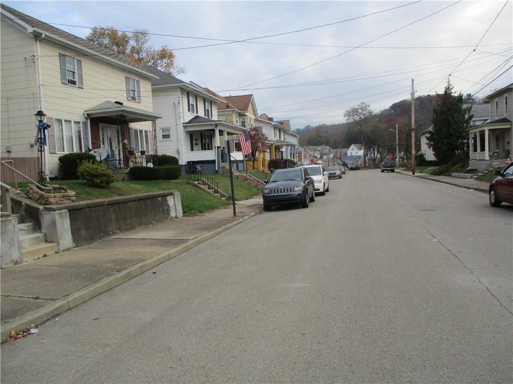 562 Jefferson Street Rochester, PA 15074 - Photo 5 of 33 Gallery Image 5
