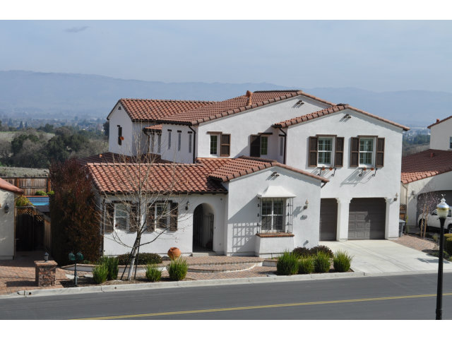 6560 Eagle Ridge Court Gilroy, CA 95020 - Photo 1 of 18 a front view of a house with a yard