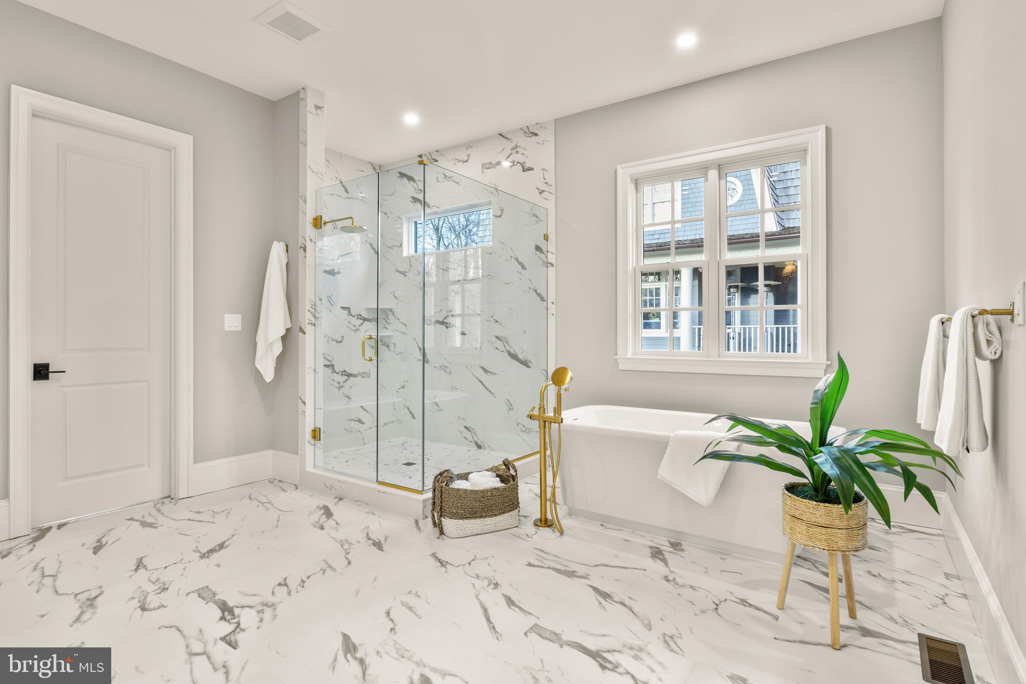 12017 Evening Ride Drive Potomac, MD 20854 - Photo 33 of 65 Primary Bath