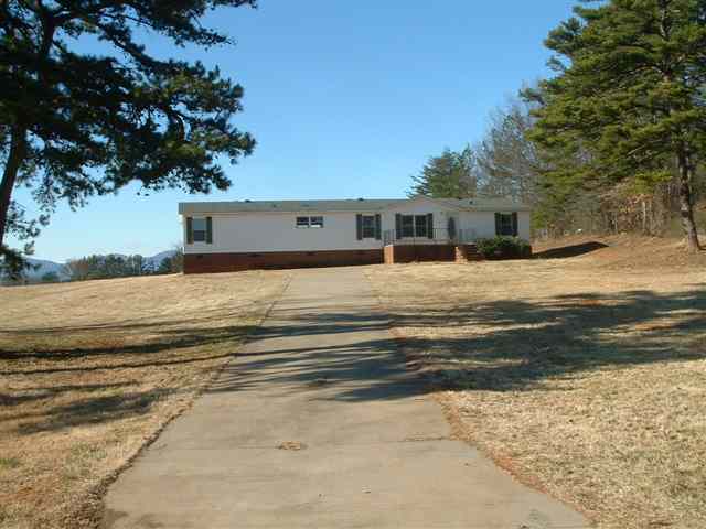 1498 Mt Lebanon Road Campobello, SC 29322 - Photo 2 of 13