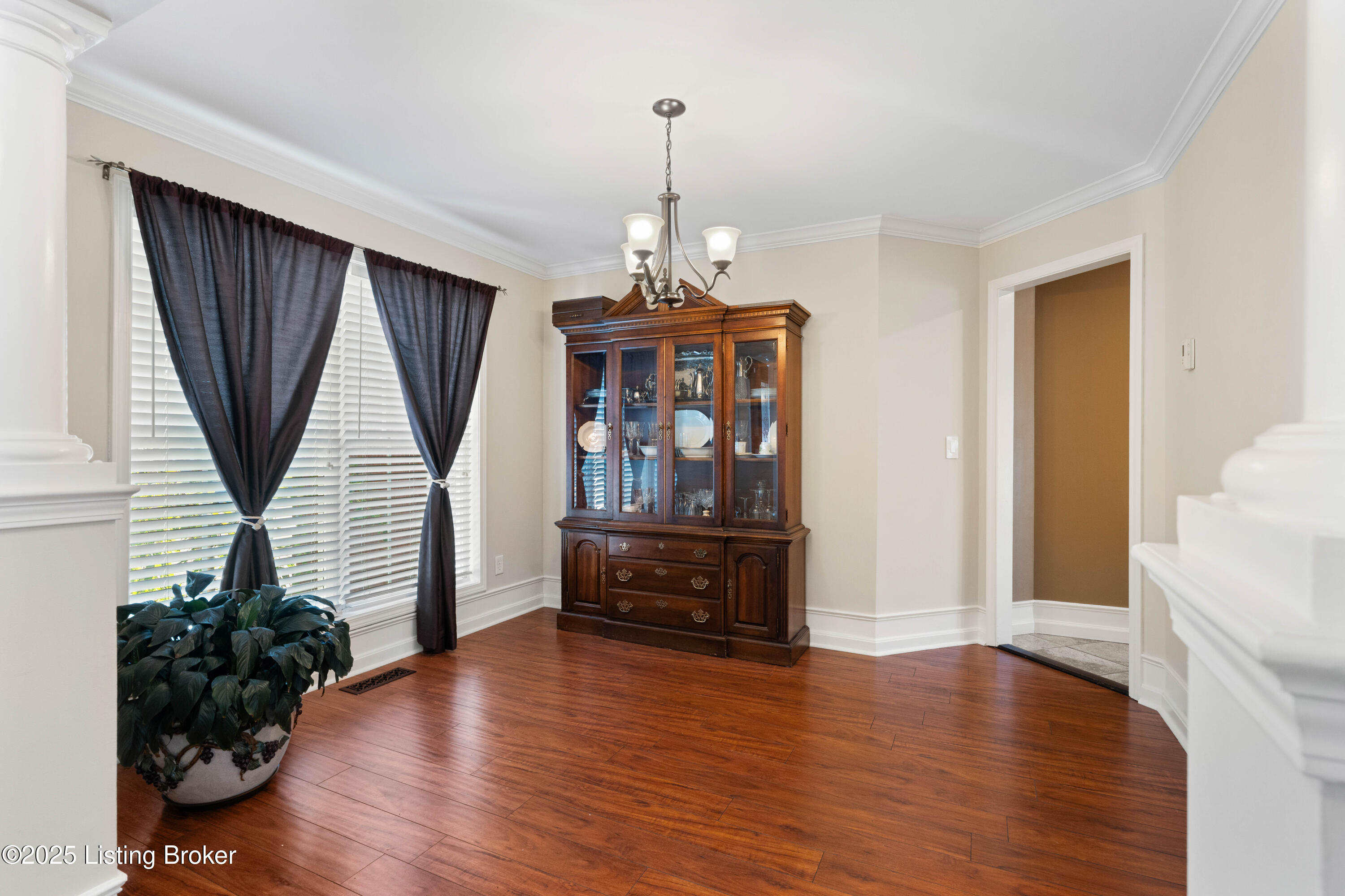 1220 Williams Ridge Road Louisville, KY 40243 - Photo 10 of 51 DSC01564