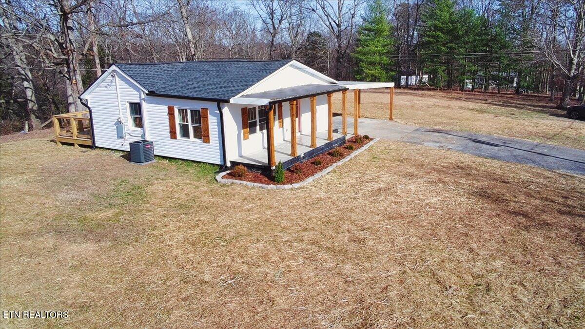 7311 Harvey Henry Road Corryton, TN 37721 - Photo 2 of 24 07-SING0017
