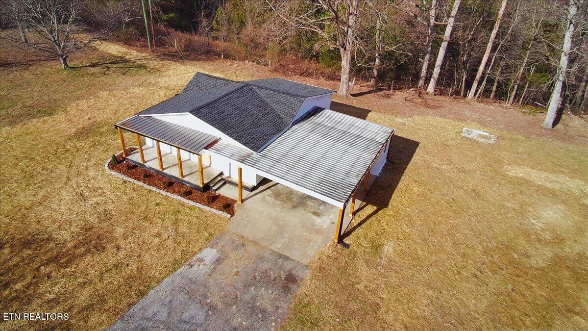 7311 Harvey Henry Road Corryton, TN 37721 - Photo 3 of 24 06-SING0005