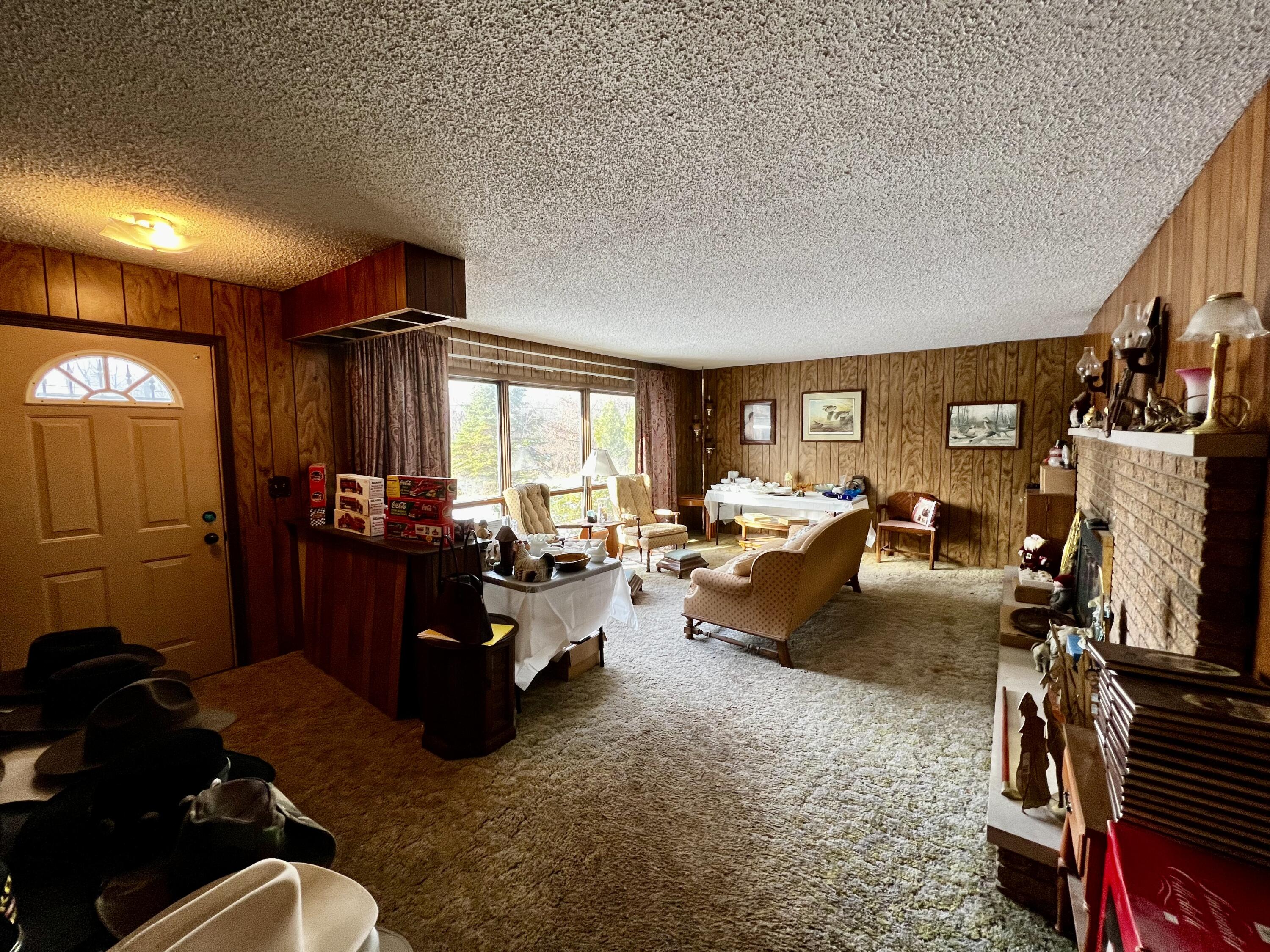 2720 South Sullivan Road Ravenna, MI 49451 - Photo 15 of 21 Living room