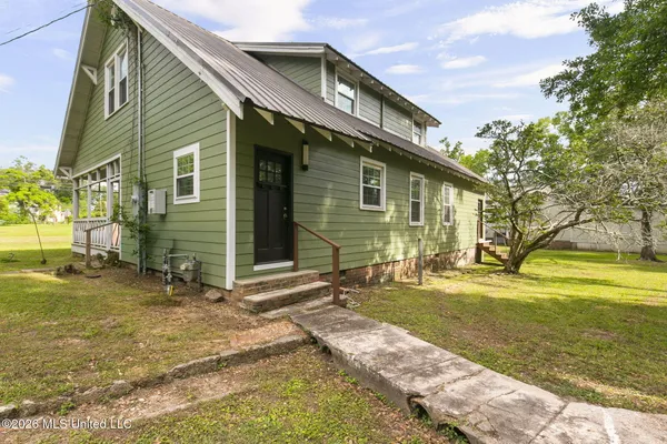 $240,000 | 417 North Jackson Street, Brookhaven, MS 39601