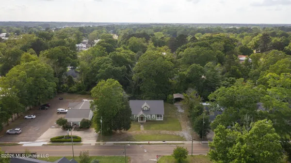 $240,000 | 417 North Jackson Street, Brookhaven, MS 39601