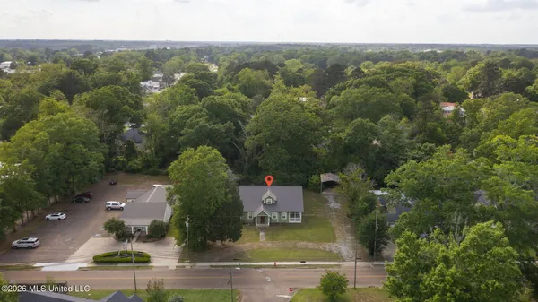 $240,000 | 417 North Jackson Street, Brookhaven, MS 39601