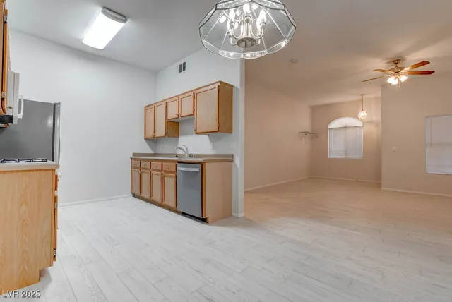 $1,595 | 700 Carnegie Street, Unit 3111, Henderson, NV 89052