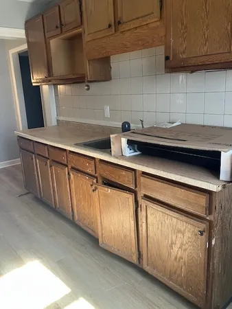 $125,000 | 17821 Roy Street, Lansing, IL 60438