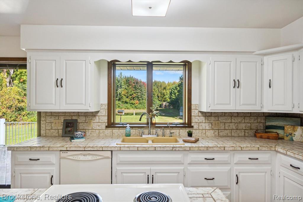 10395 Busch Road Birch Run, MI 48415 - Photo 16 of 53